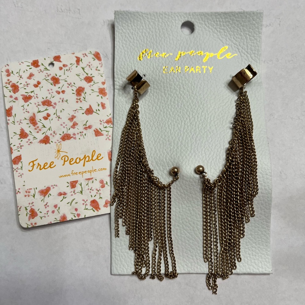 🔥NWT Free People Ear Party Earrings